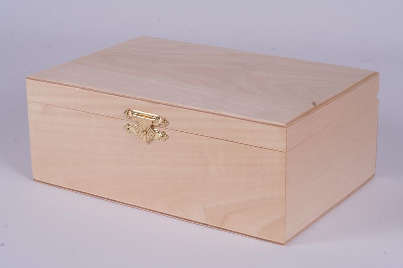 Wooden Chess Box – Staunton No. 6 Compatible, Dark Finish