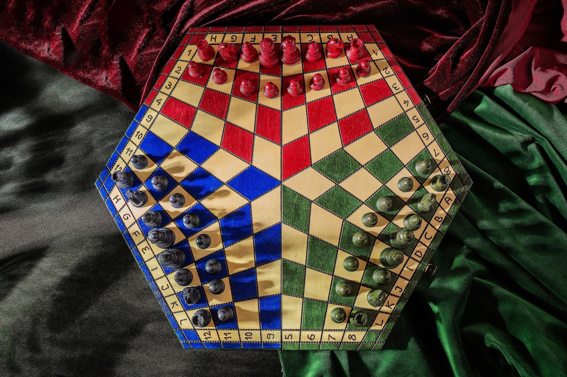 Three Player Tricolour Wooden Chess Set 3.35 in King