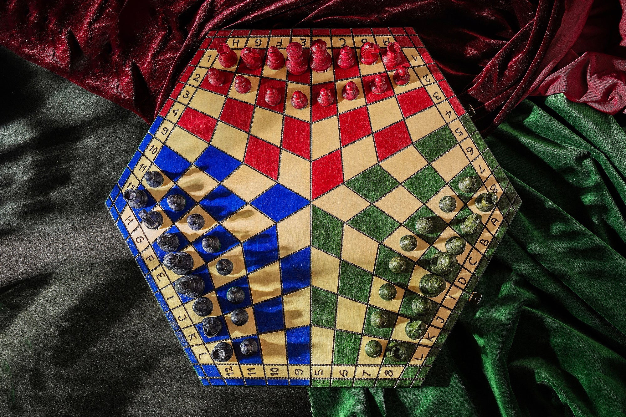 Three Player Tricolour Wooden Chess Set 3.35 in King