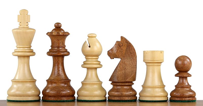 German Staunton Chess Pieces 3.75" Acacia & Boxwood