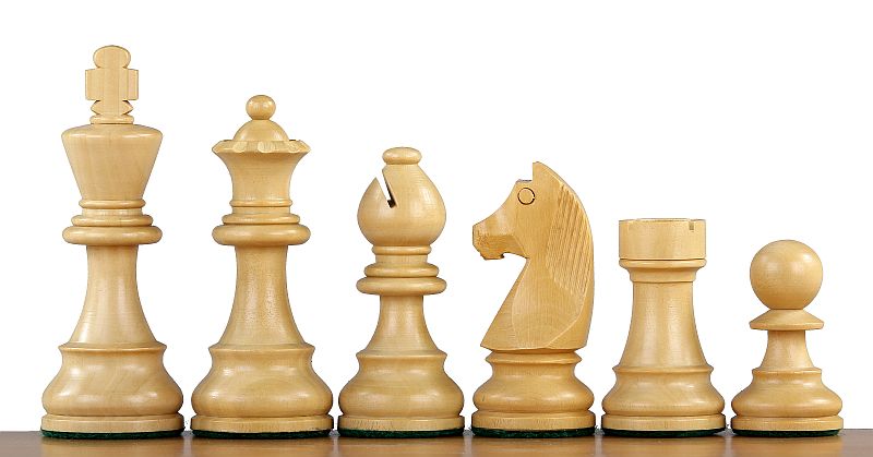 German Staunton Chess Pieces 3.75" Acacia & Boxwood