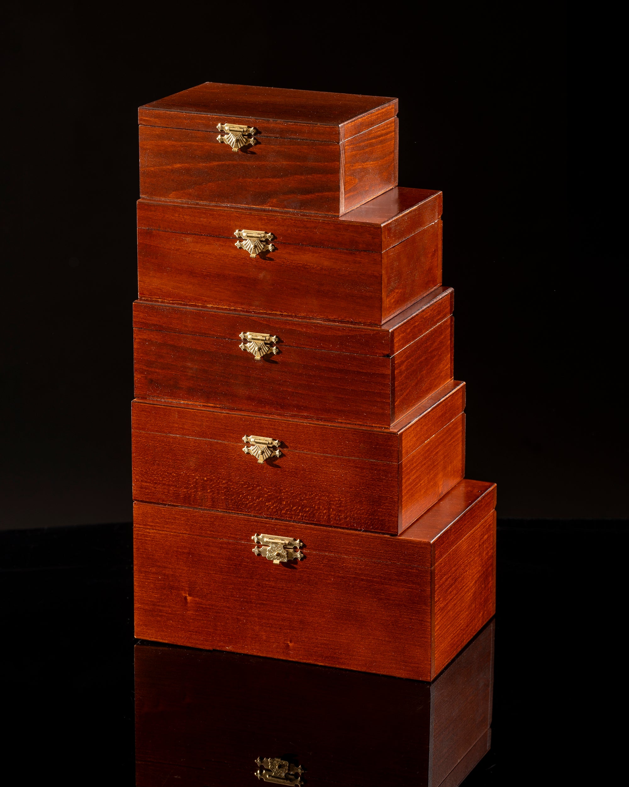 Wooden Chess Box – Staunton No. 6 Compatible, Dark Finish